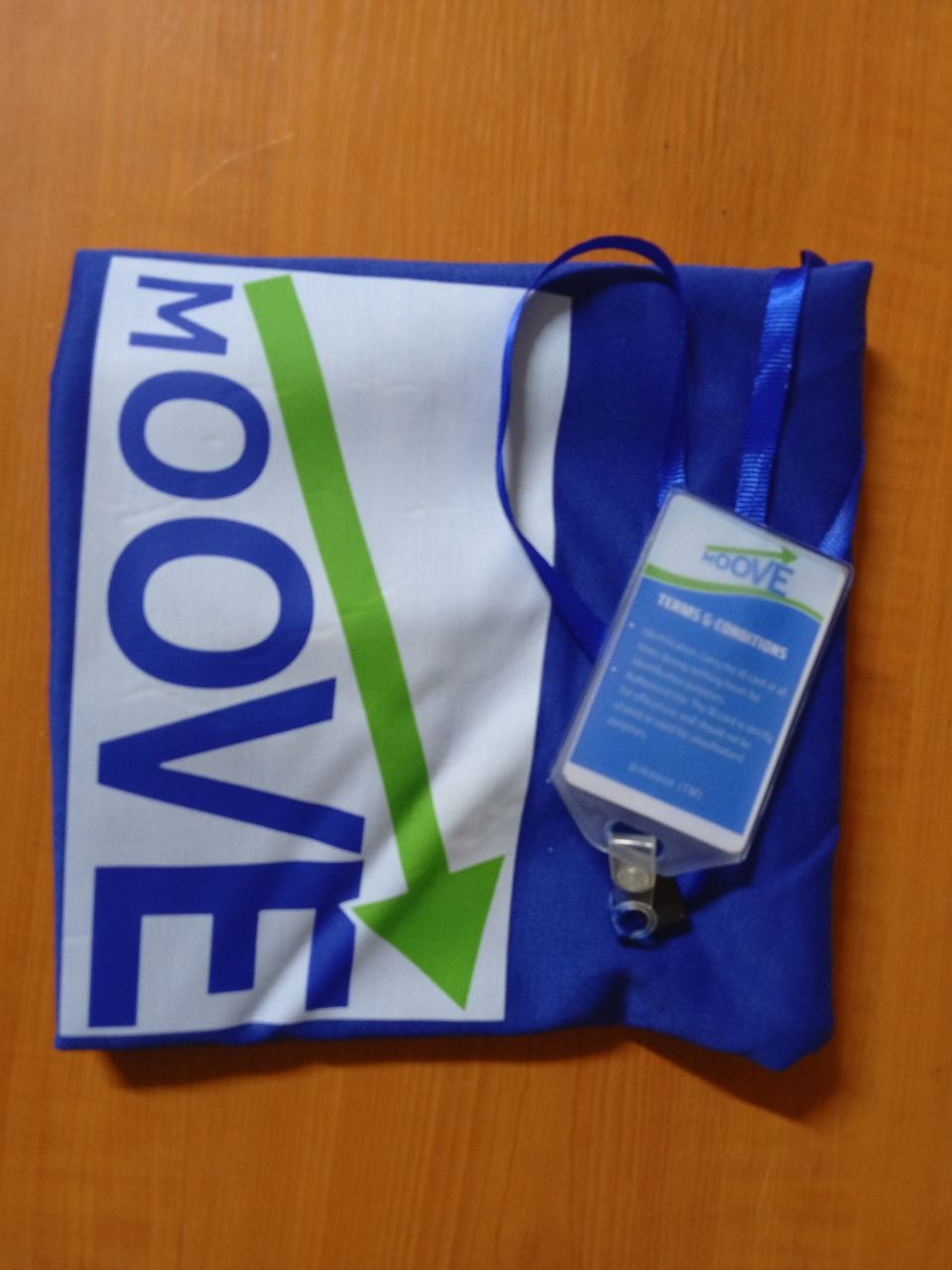 Moove team member with terms card